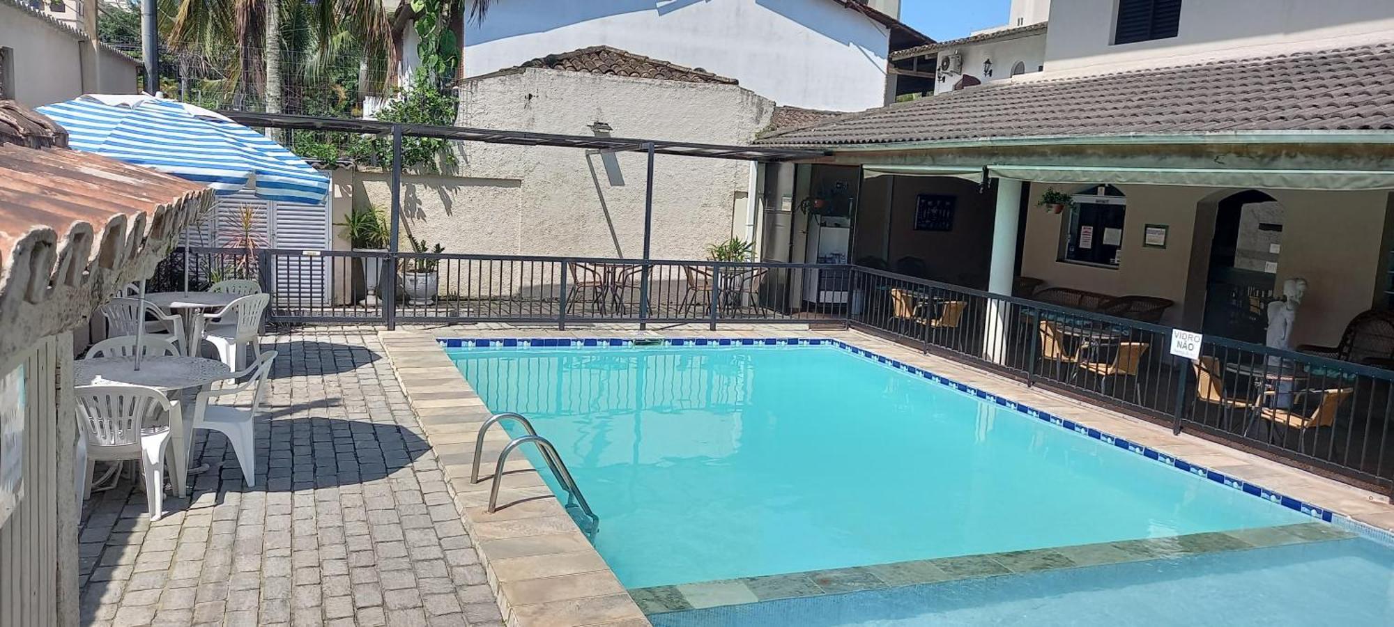 Pousada Parque Suites Estacionamento E Piscina Guarujá Eksteriør bilde